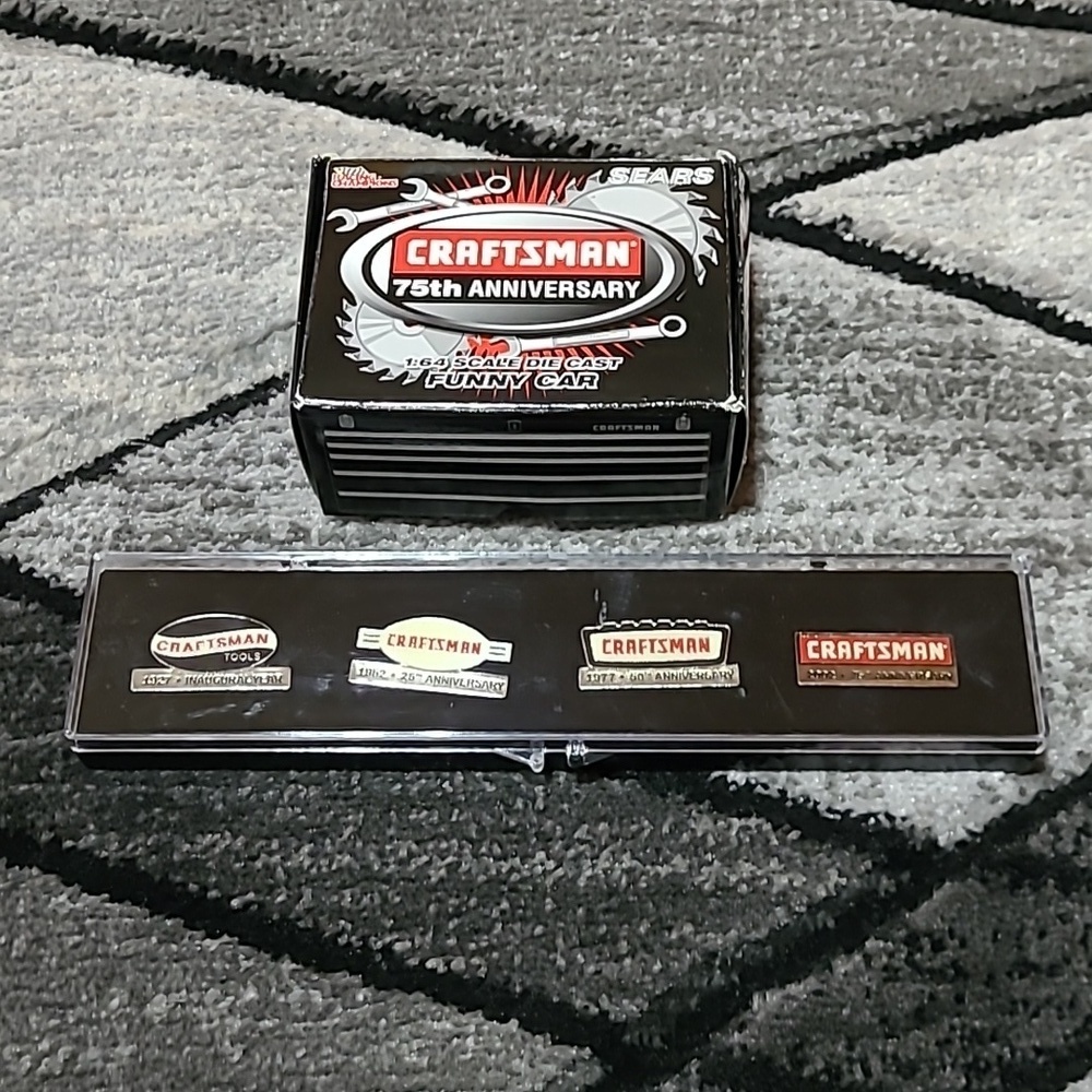 VINTAGE CRAFTSMAN 1927 1952 1977 2002 ANNIVERSARY PINS DIE-CAST FUNNY CAR
